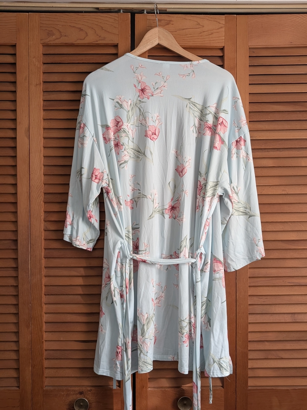 Light Blue Floral Kimono Robe with Pink Blooms - Flora Nikroooz